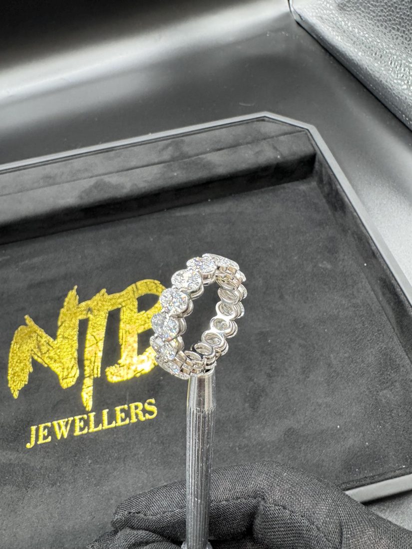 Oval eternity ring with lab-grown diamonds