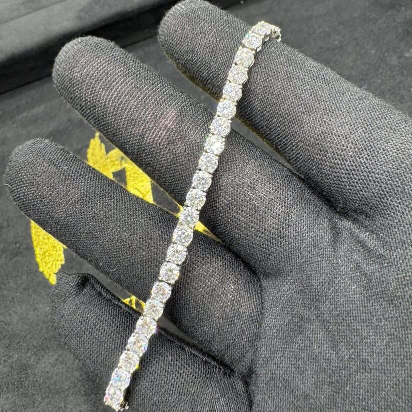 9ct White Gold Tennis Bracelet (30 pointer), photographed by NTB Jewellers